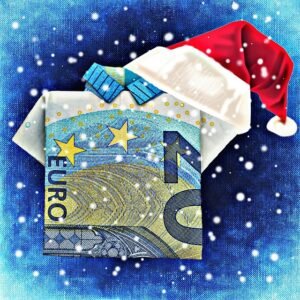 the last shirt, christmas, banknotes, donate, christmas time, donate time, help, poverty, currency, euro, cash, reserve, folding technique, gift